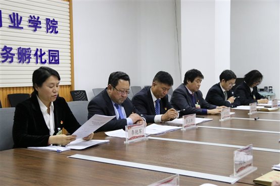 D:党代会宣传内容党代会照片代表团二楼IMG_7538.JPG